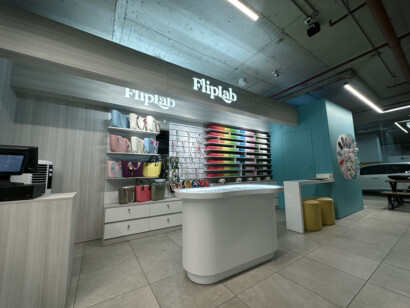 تصميم بوث Flip Lab