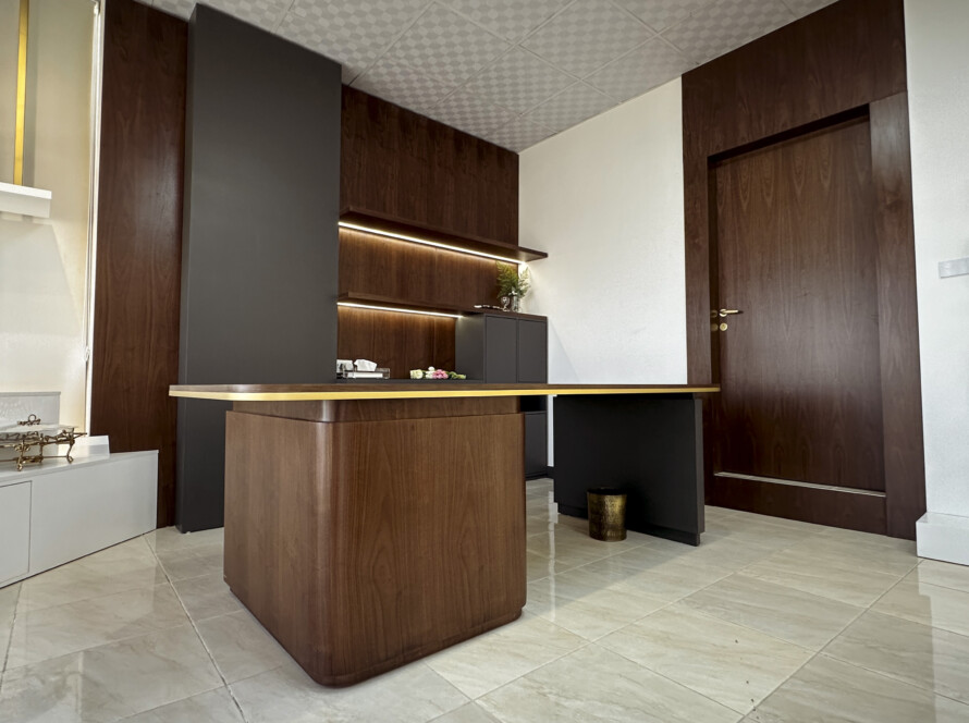 wooden decor ideas for shops in jordan