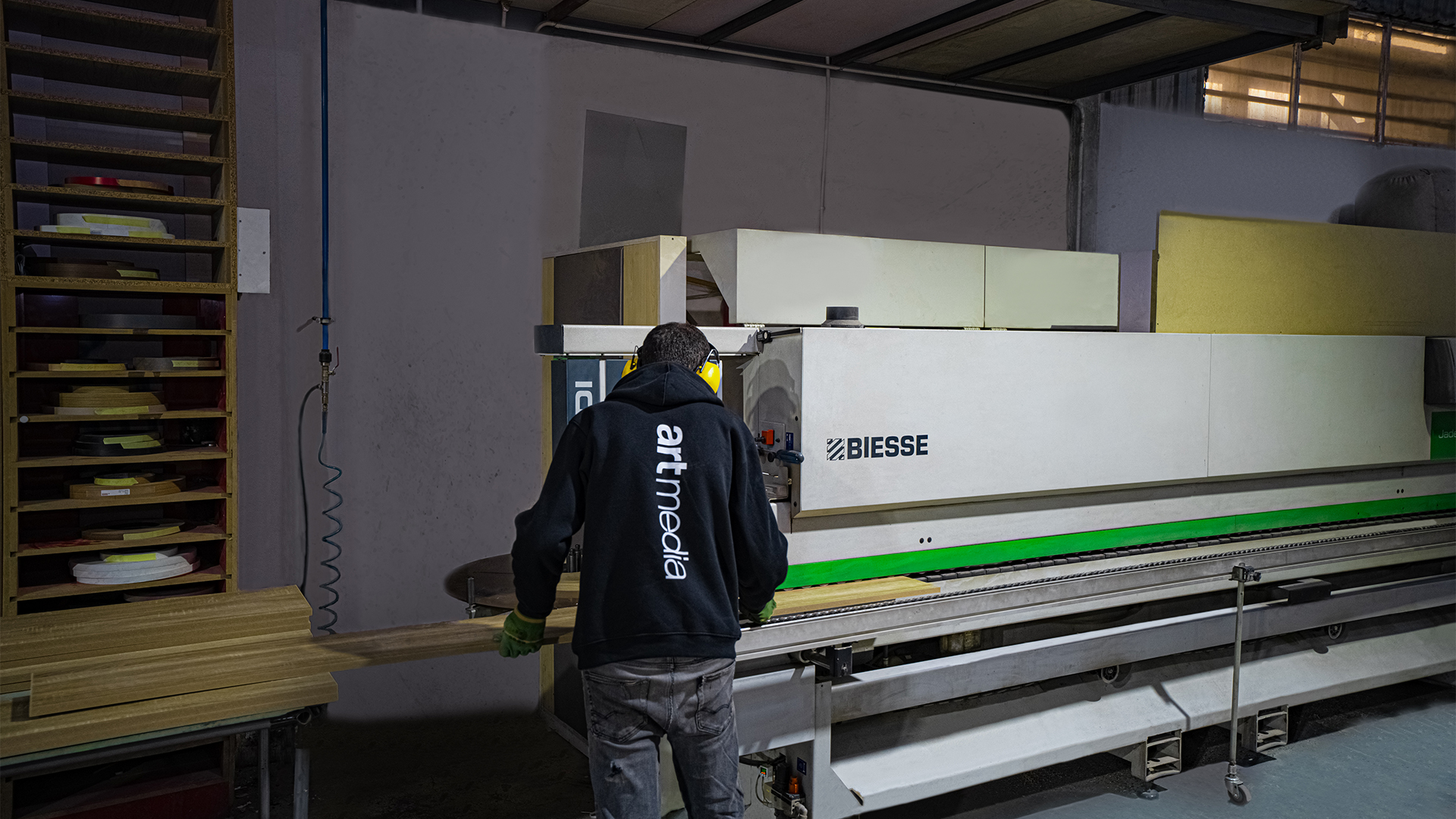 Edge Banding & Veneering